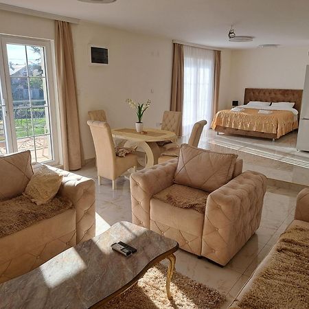 Dina Lux Apartman Ягодина Экстерьер фото