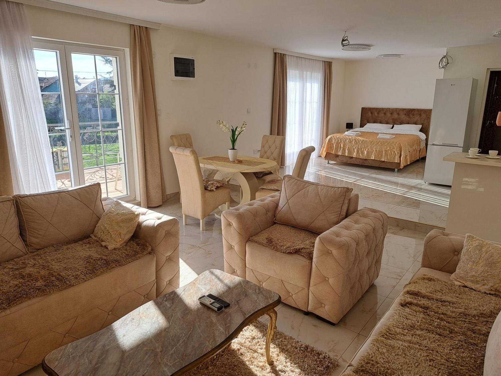 Dina Lux Apartman Ягодина Экстерьер фото