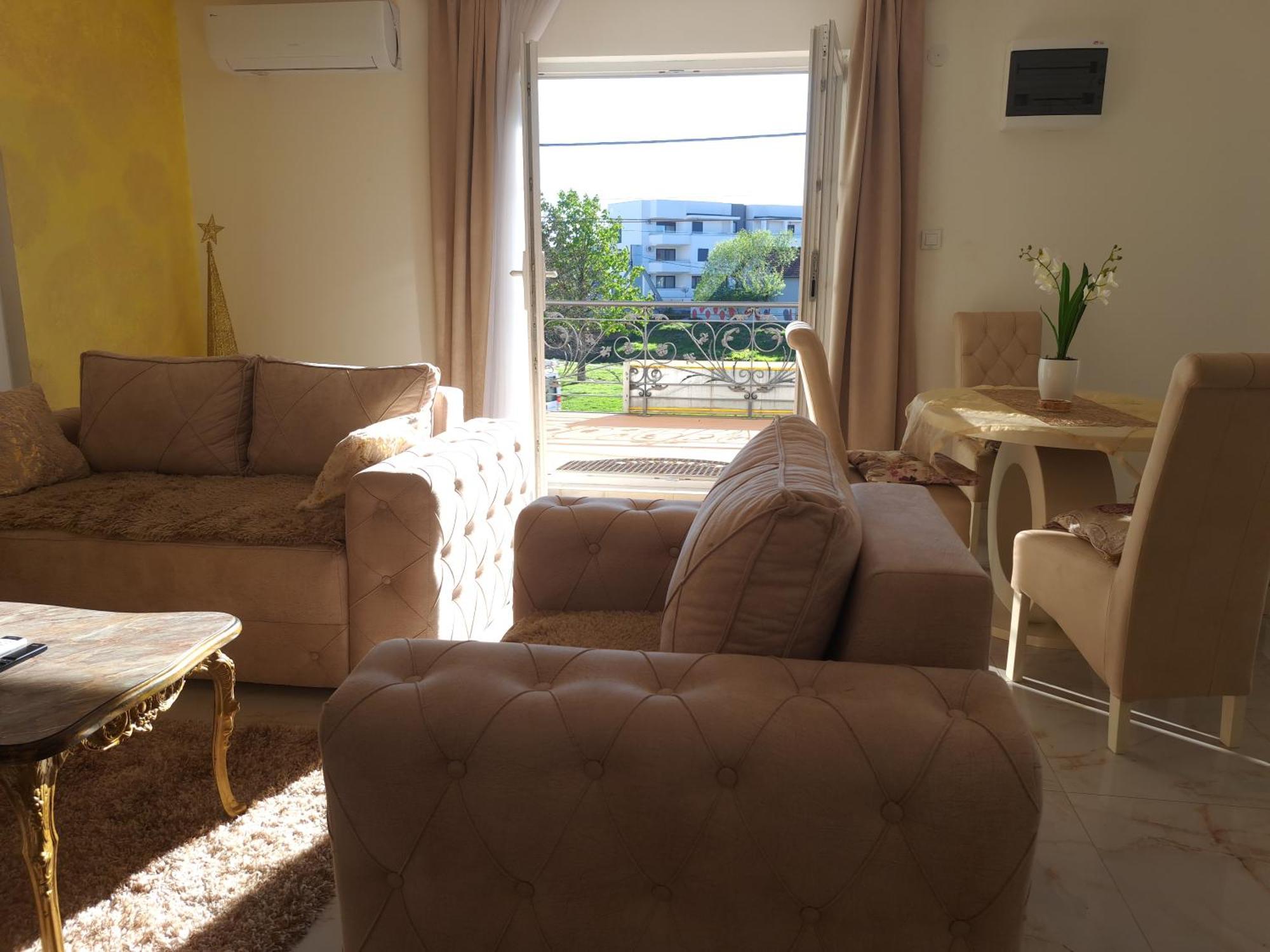 Dina Lux Apartman Ягодина Экстерьер фото