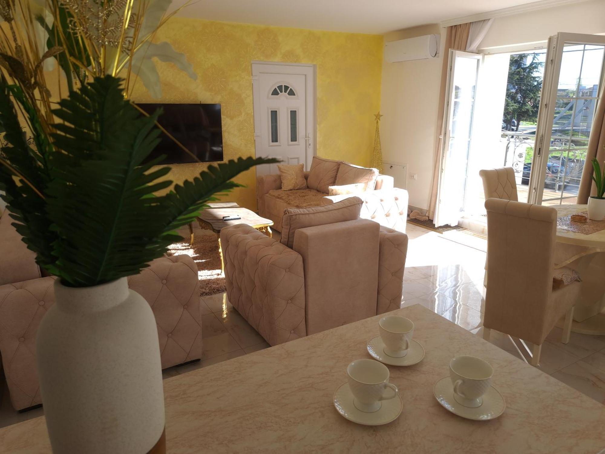 Dina Lux Apartman Ягодина Экстерьер фото